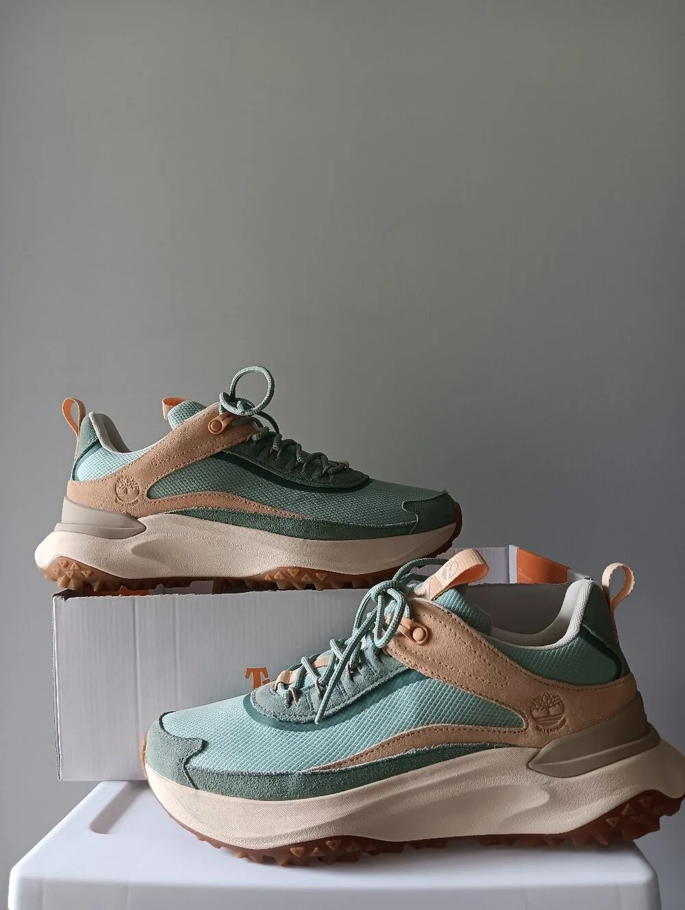 Timberland Waterproof Low Lace-Up Sneakers Motion Access Light Green Size 9.5